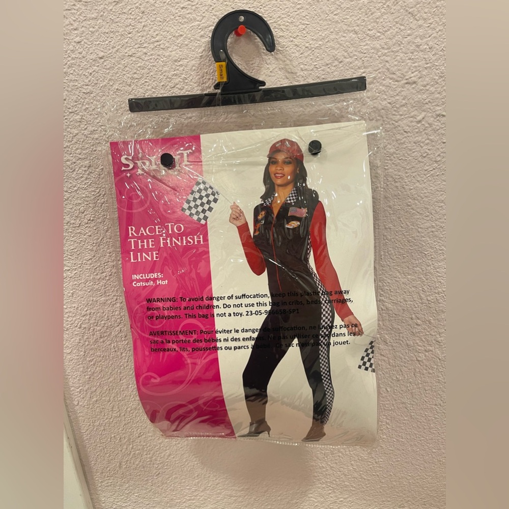 Small Women Halloween Costume
